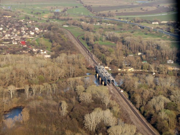 Железнодорожный мост через р. Псёл.