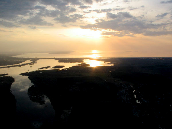 15.04.2005 Кривуши. Вид на Кременчугское водохранилище.