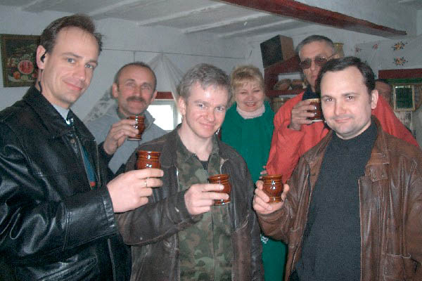 Чигирин 2004. Дегустация казацкого напитка - 