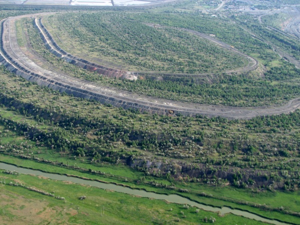 Отвалы карьера полтавского ГОКа